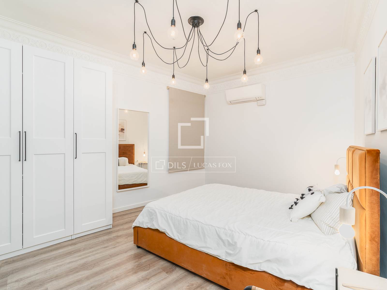 Apartment à Barcelona, Espagne 4 chambres, 137 m2 No. 167966