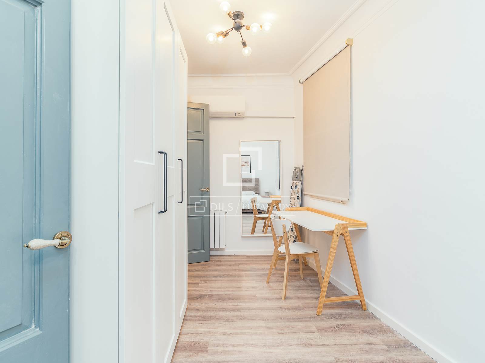 Apartment à Barcelona, Espagne 4 chambres, 137 m2 No. 167966