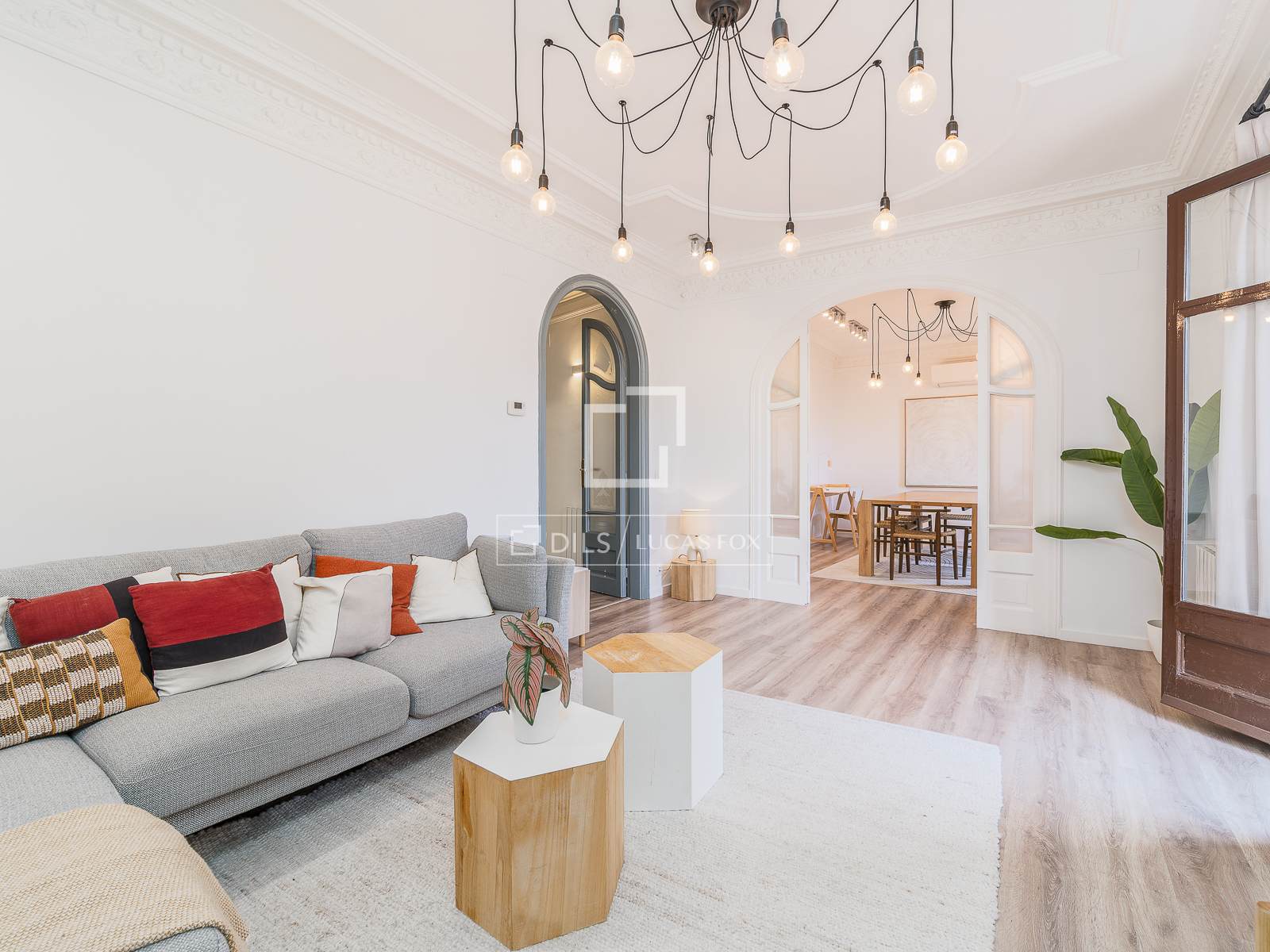 Apartment à Barcelona, Espagne 4 chambres, 137 m2 No. 167966