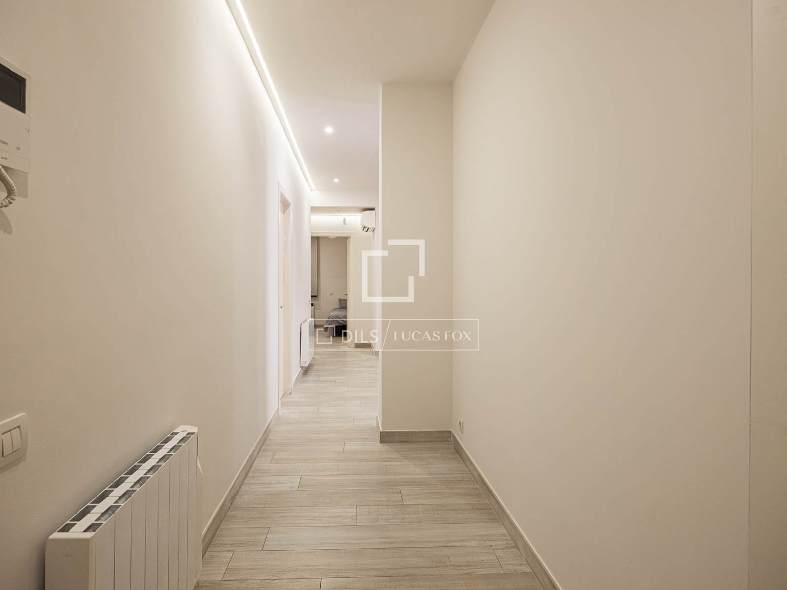 Apartment à Barcelona, Espagne 3 chambres, 138 m2 No. 167968