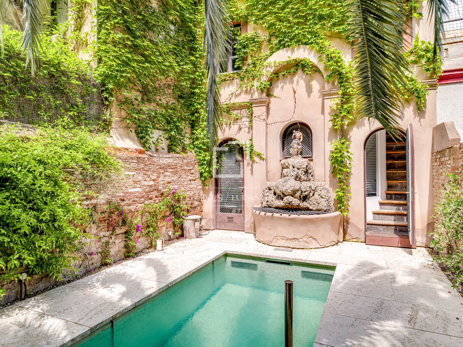 Wohnung in Barcelona, Spanien 4 Schlafzimmer, 226 m2 Nr. 167969