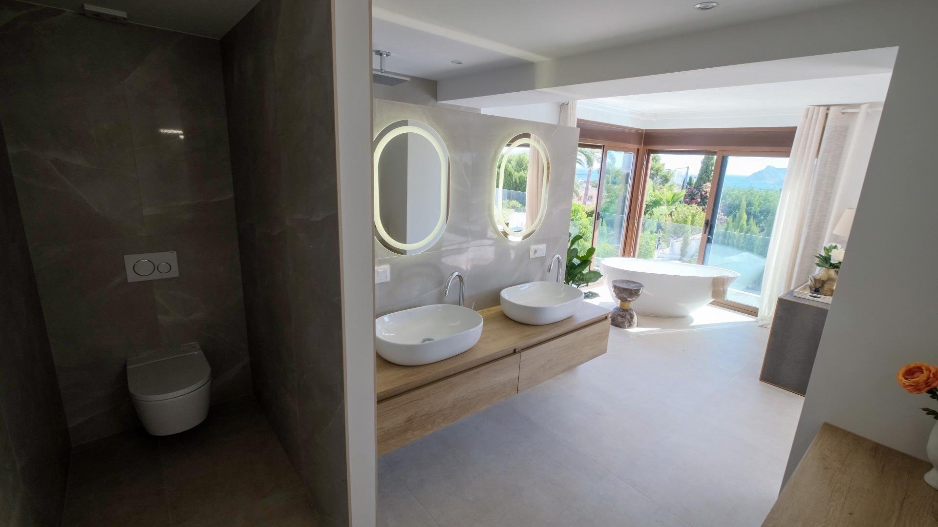 Villa in Altea, Alicante, Spain 4 bedrooms, 500 sq.m. No. 165279