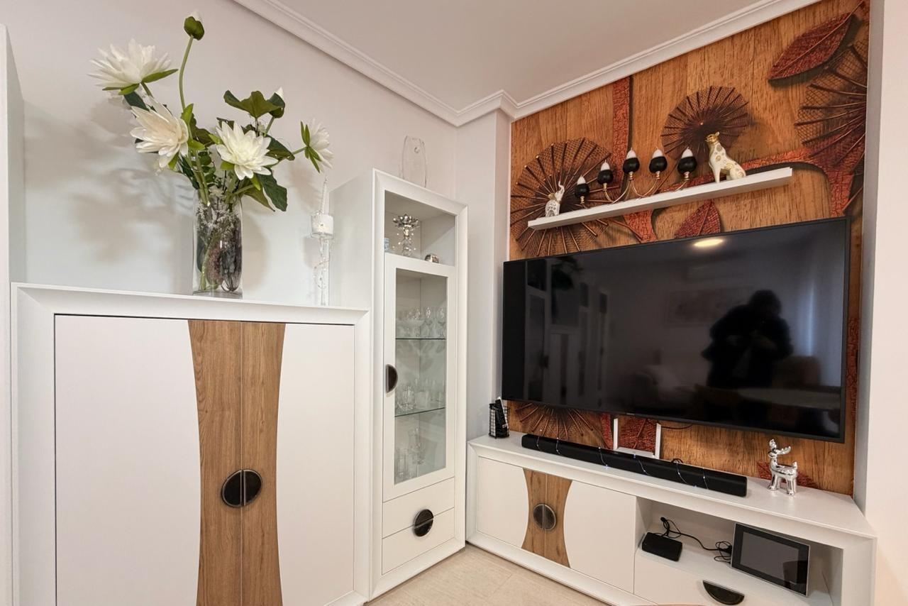 Apartamento en Torrevieja, Alicante, España 3 dormitorios, 100 m2 No. 182987