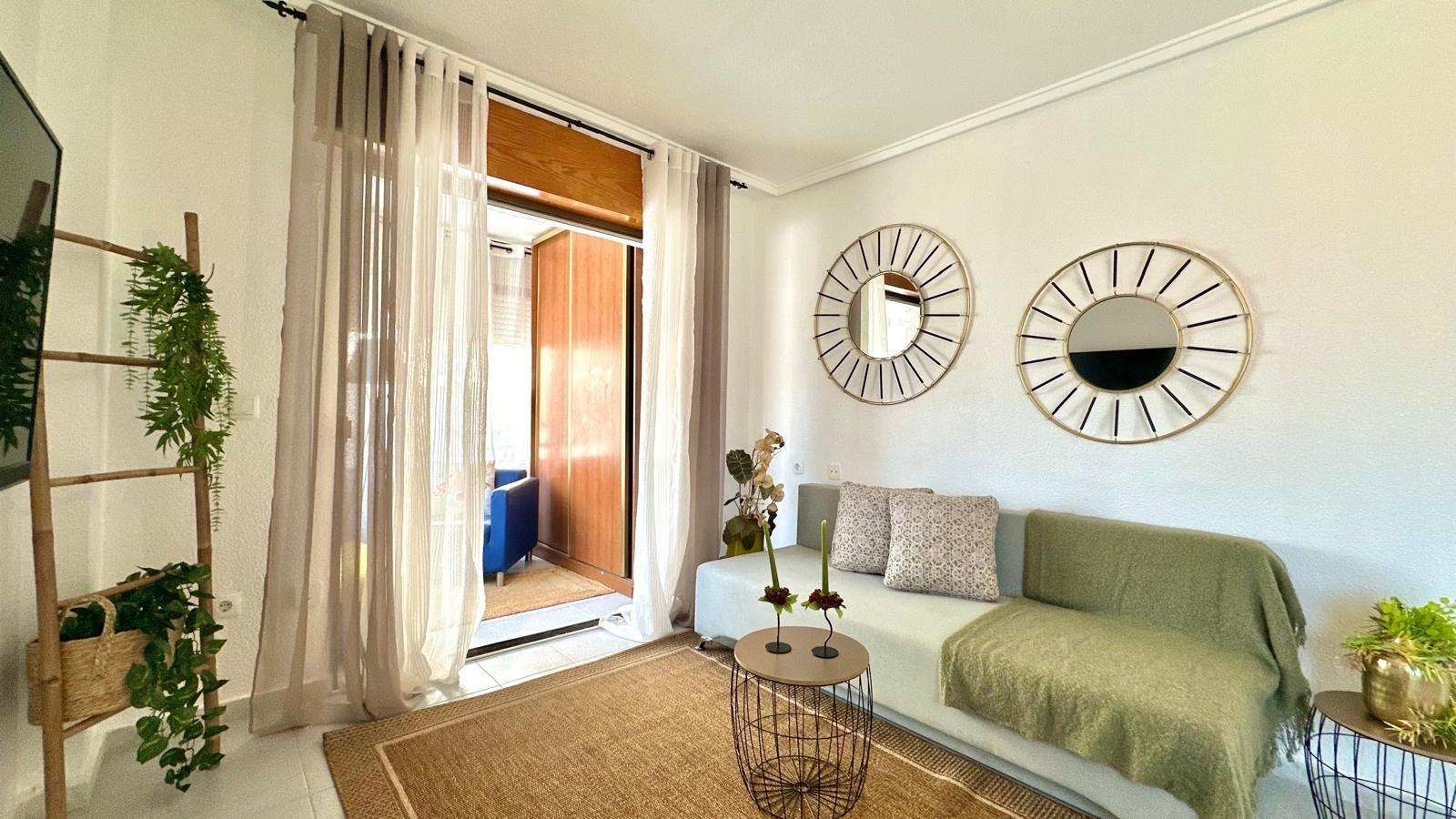 Apartment à Torrevieja, Alicante, Espagne 1 chambre, 34 m2 No. 182983