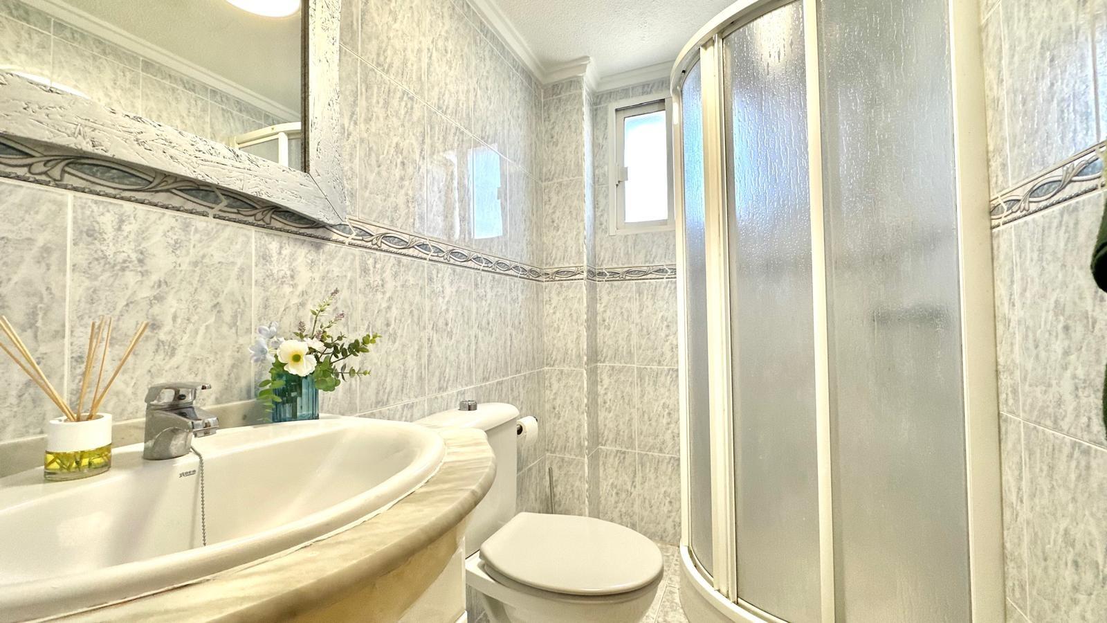 Apartment à Torrevieja, Alicante, Espagne 1 chambre, 34 m2 No. 182983