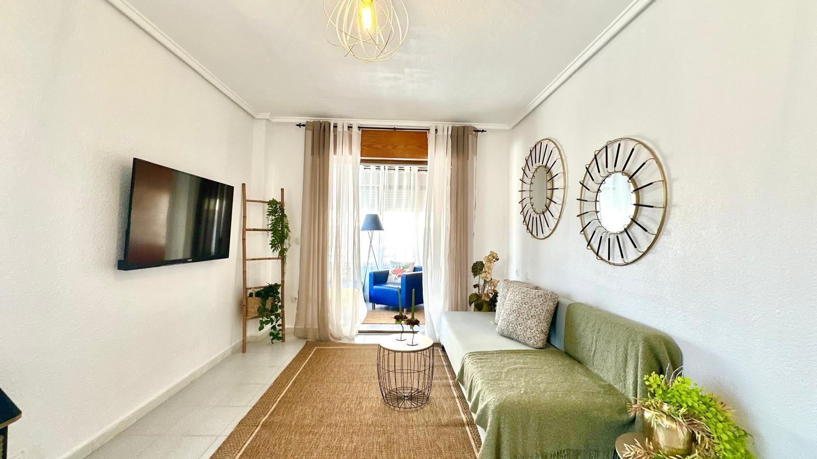 Apartment à Torrevieja, Alicante, Espagne 1 chambre, 34 m2 No. 182983