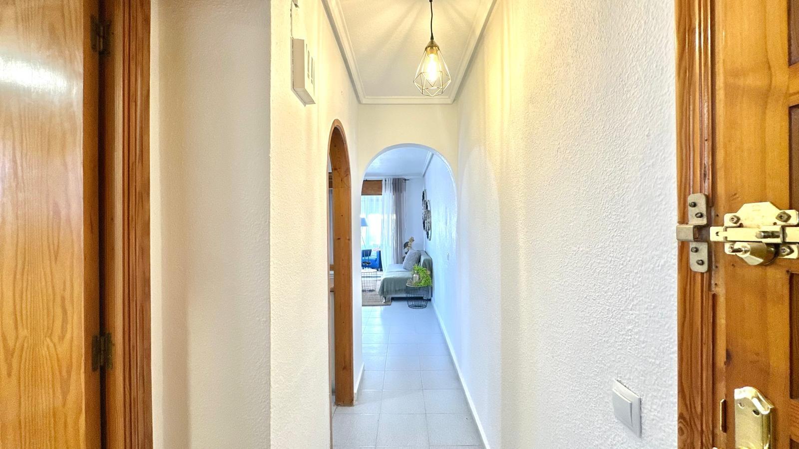 Apartment à Torrevieja, Alicante, Espagne 1 chambre, 34 m2 No. 182983