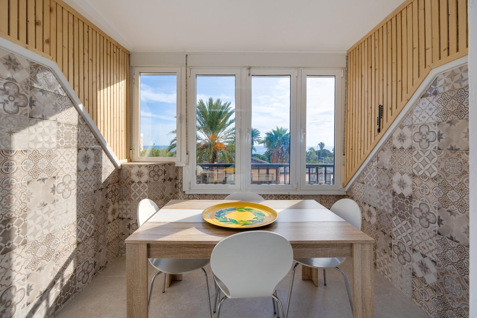Apartamento en Torrevieja, Alicante, España 1 dormitorio, 52 m2 No. 182982