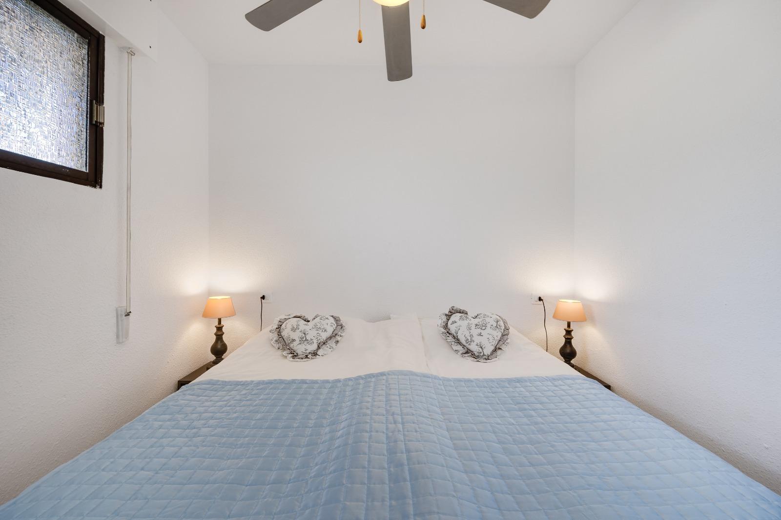 Apartamento en Torrevieja, Alicante, España 1 dormitorio, 52 m2 No. 182982