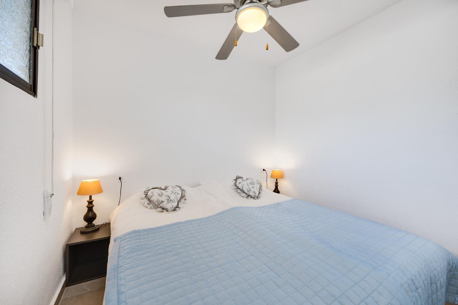 Apartamento en Torrevieja, Alicante, España 1 dormitorio, 52 m2 No. 182982