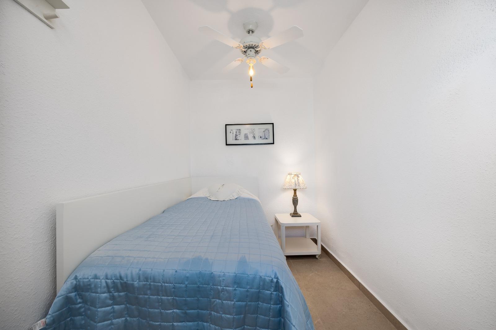 Apartamento en Torrevieja, Alicante, España 1 dormitorio, 52 m2 No. 182982
