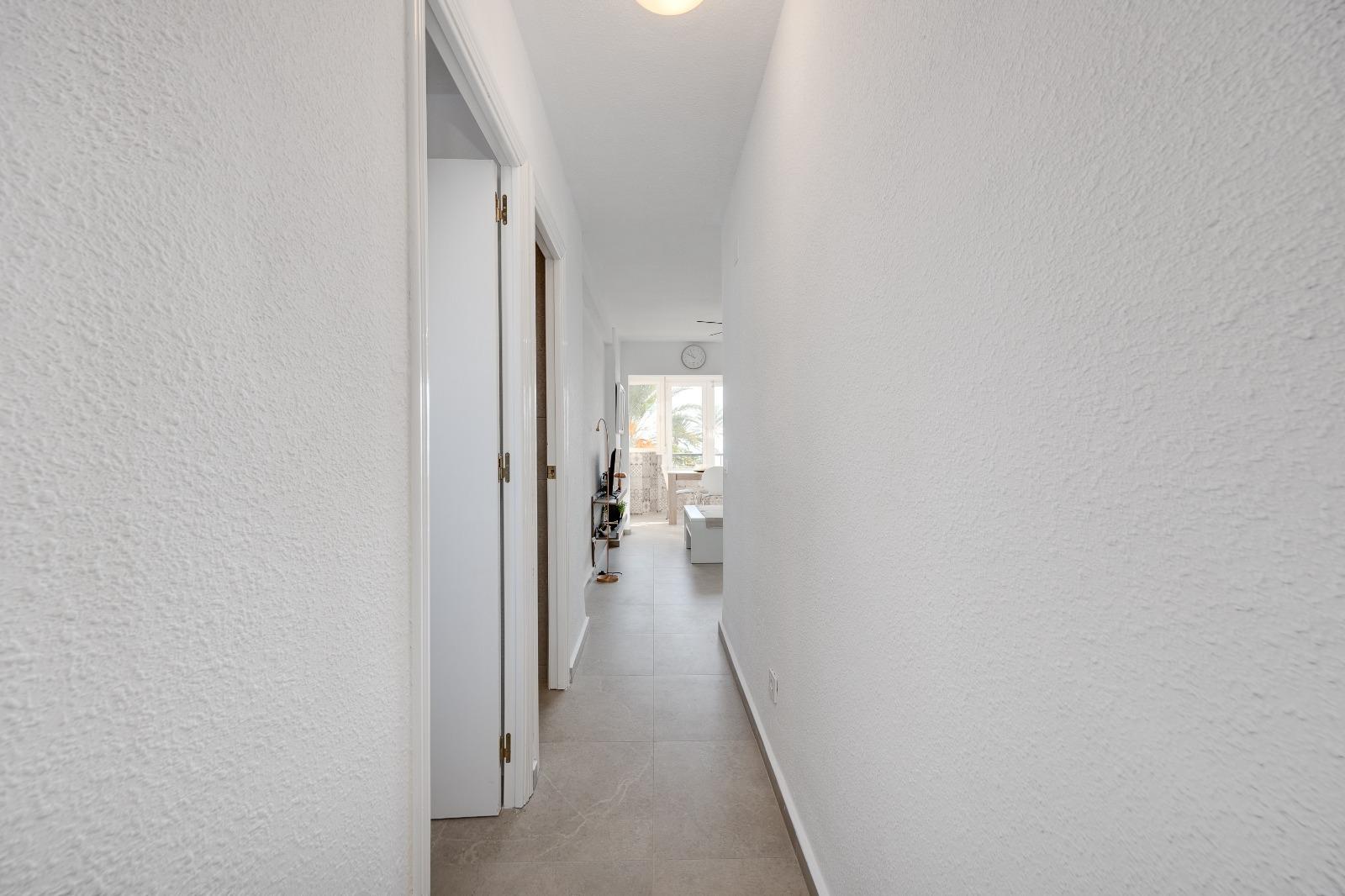 Apartamento en Torrevieja, Alicante, España 1 dormitorio, 52 m2 No. 182982