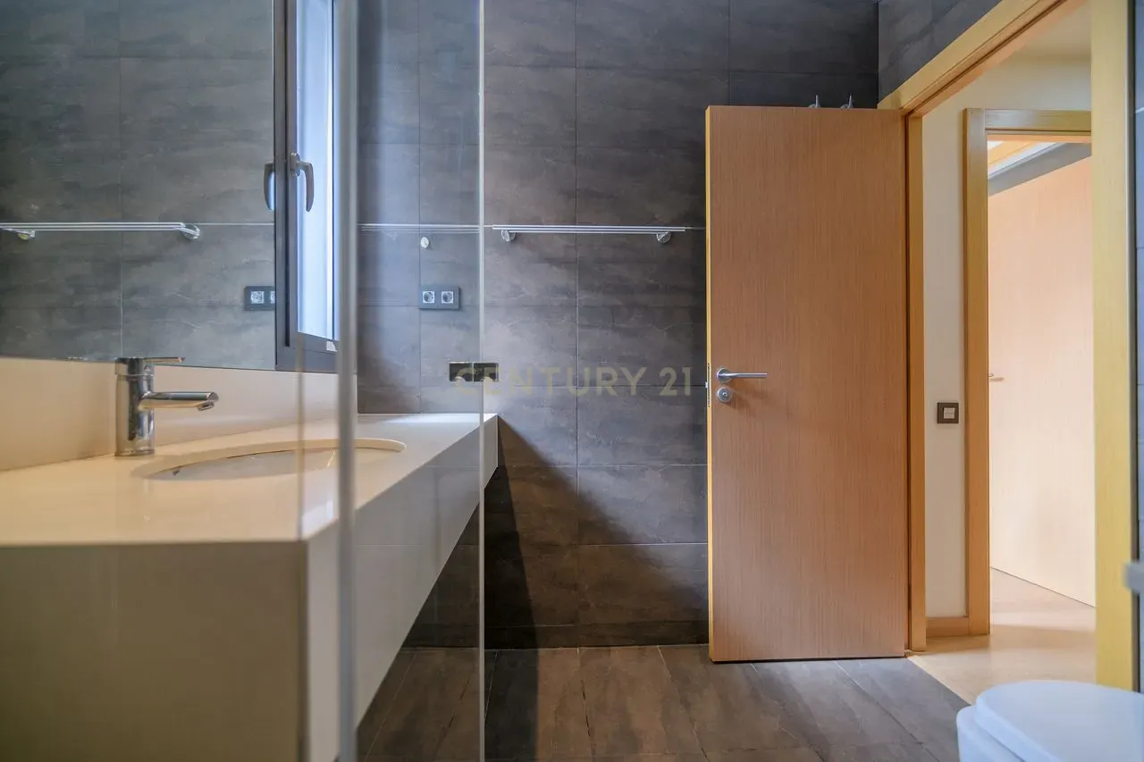 Wohnung in Barcelona, Spanien 1 Schlafzimmer, 66 m2 Nr. 167746