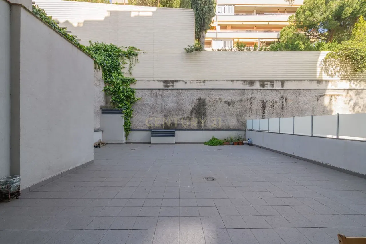 Wohnung in Barcelona, Spanien 1 Schlafzimmer, 66 m2 Nr. 167746