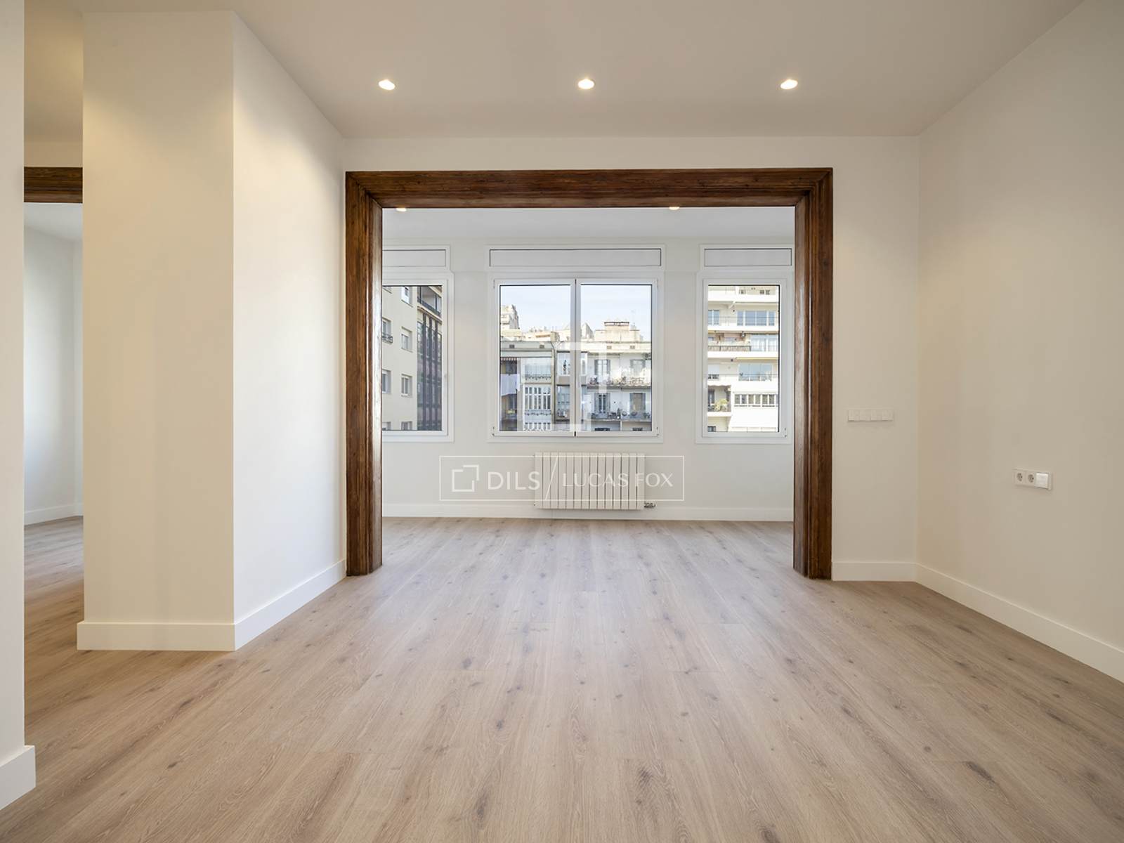 Apartment in Barcelona, Spain 3 bedrooms, 189 sq.m. No. 150517