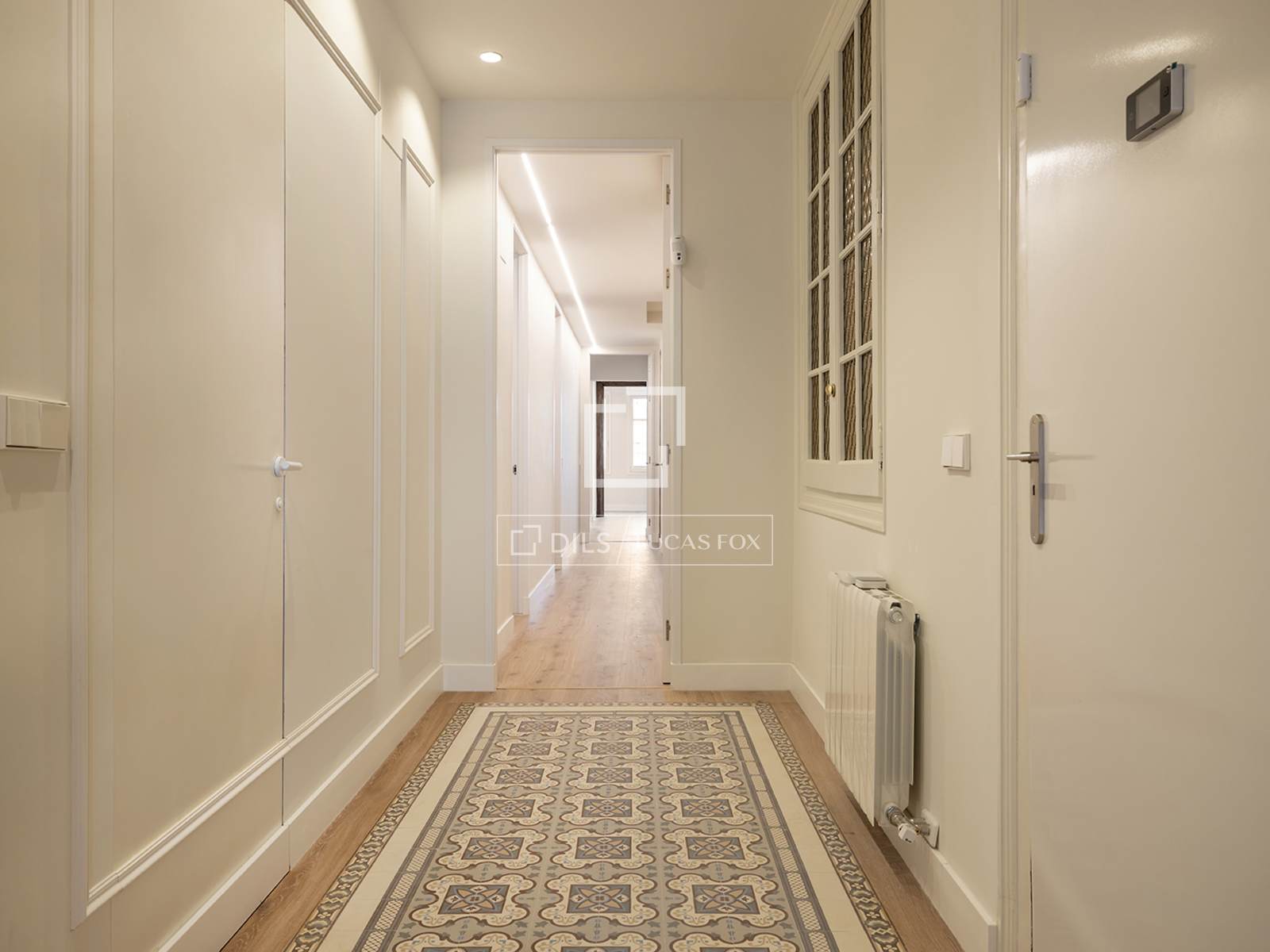Apartment in Barcelona, Spain 3 bedrooms, 189 sq.m. No. 150517