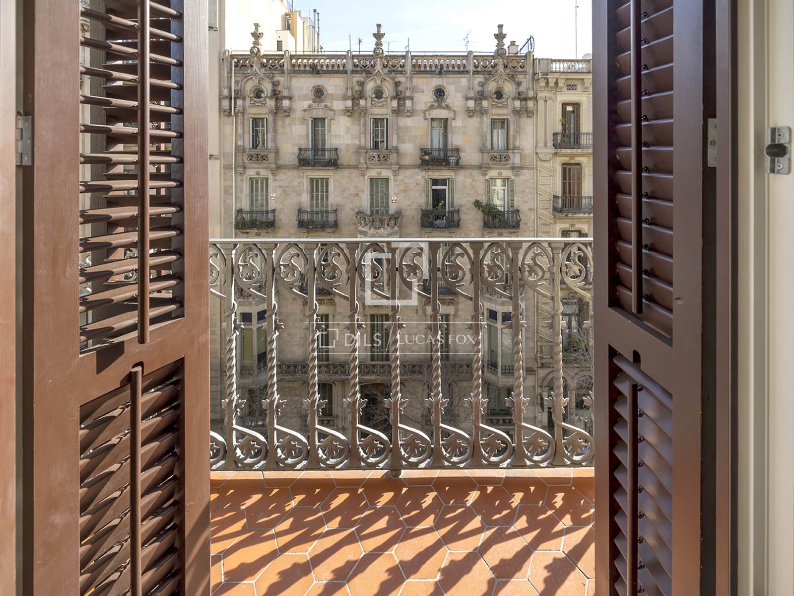 Apartment in Barcelona, Spain 3 bedrooms, 189 sq.m. No. 150517