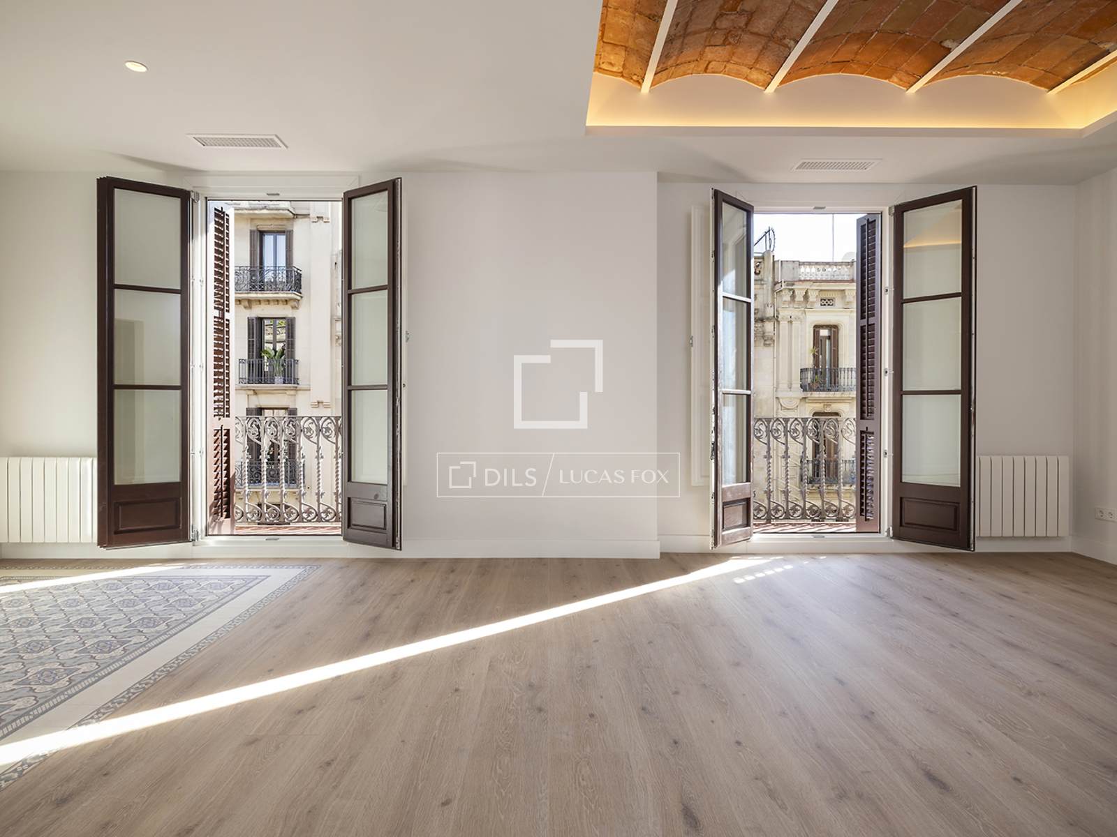 Apartment in Barcelona, Spain 3 bedrooms, 189 sq.m. No. 150517
