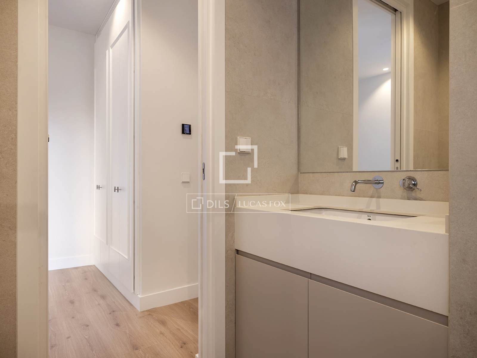 Apartment in Barcelona, Spain 3 bedrooms, 189 sq.m. No. 150517