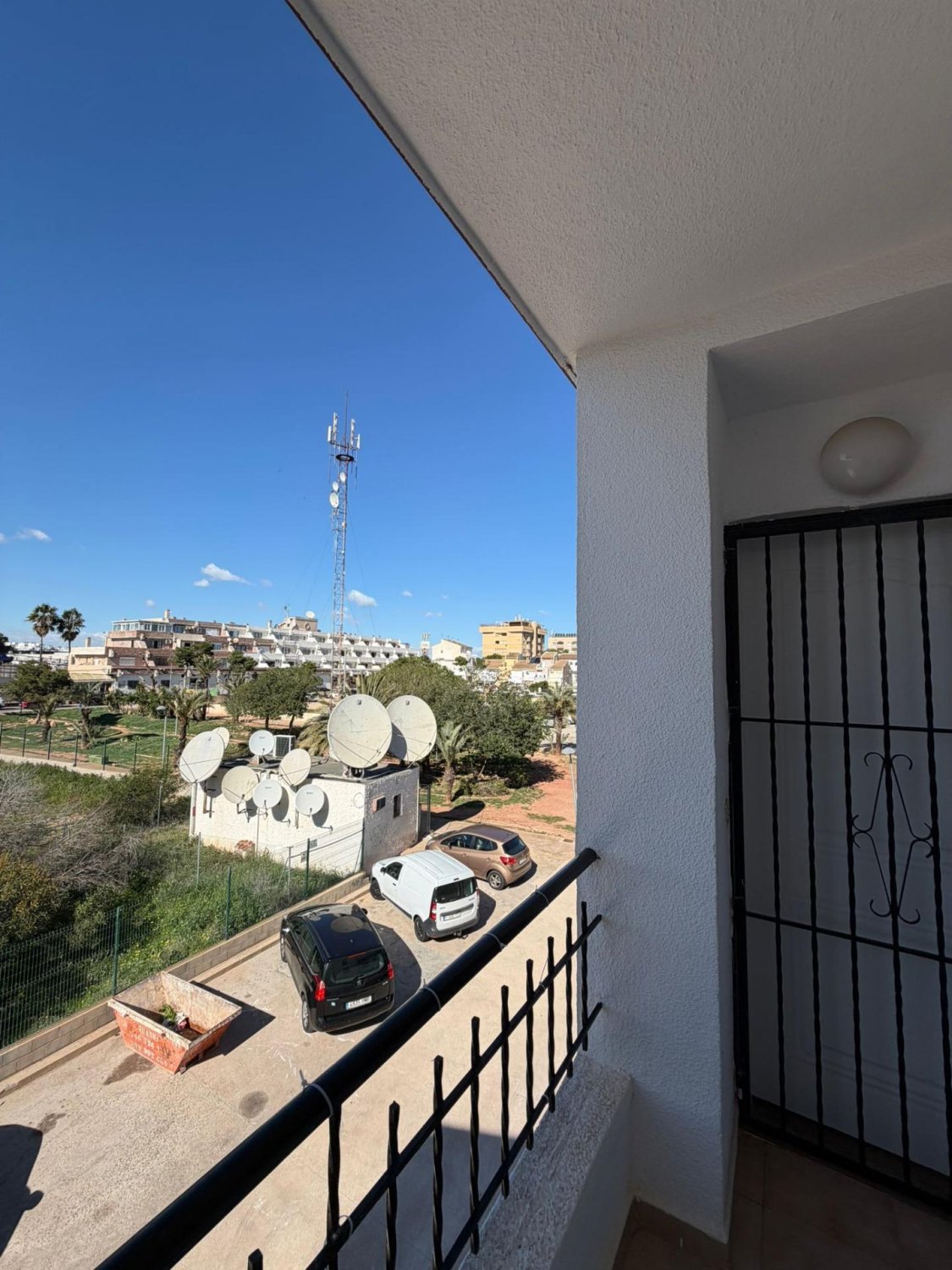 Apartment in Punta Prima, Alicante, Spain 2 bedrooms, 64 sq.m. No. 189088
