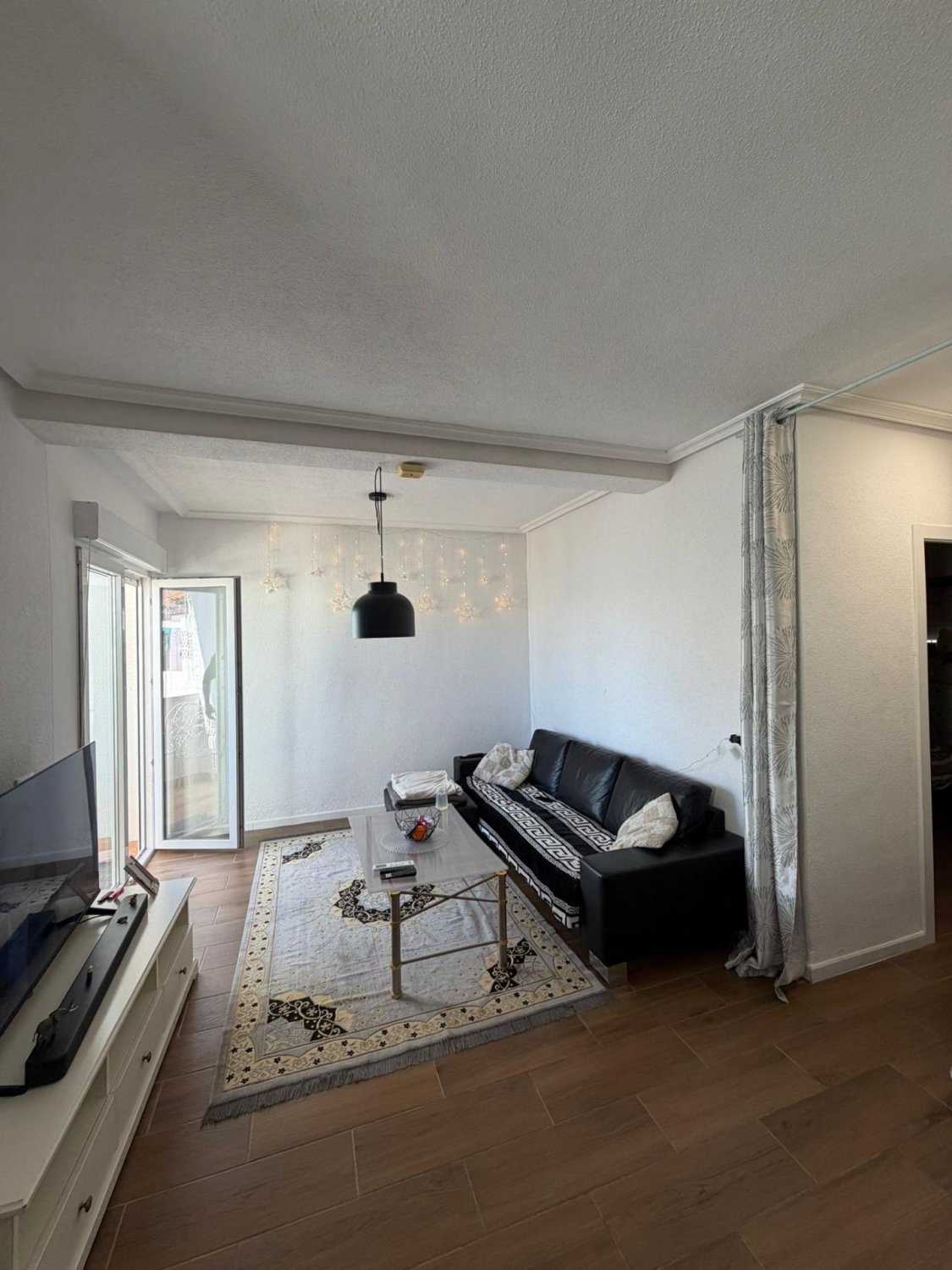 Apartment in Punta Prima, Alicante, Spain 2 bedrooms, 64 sq.m. No. 189088