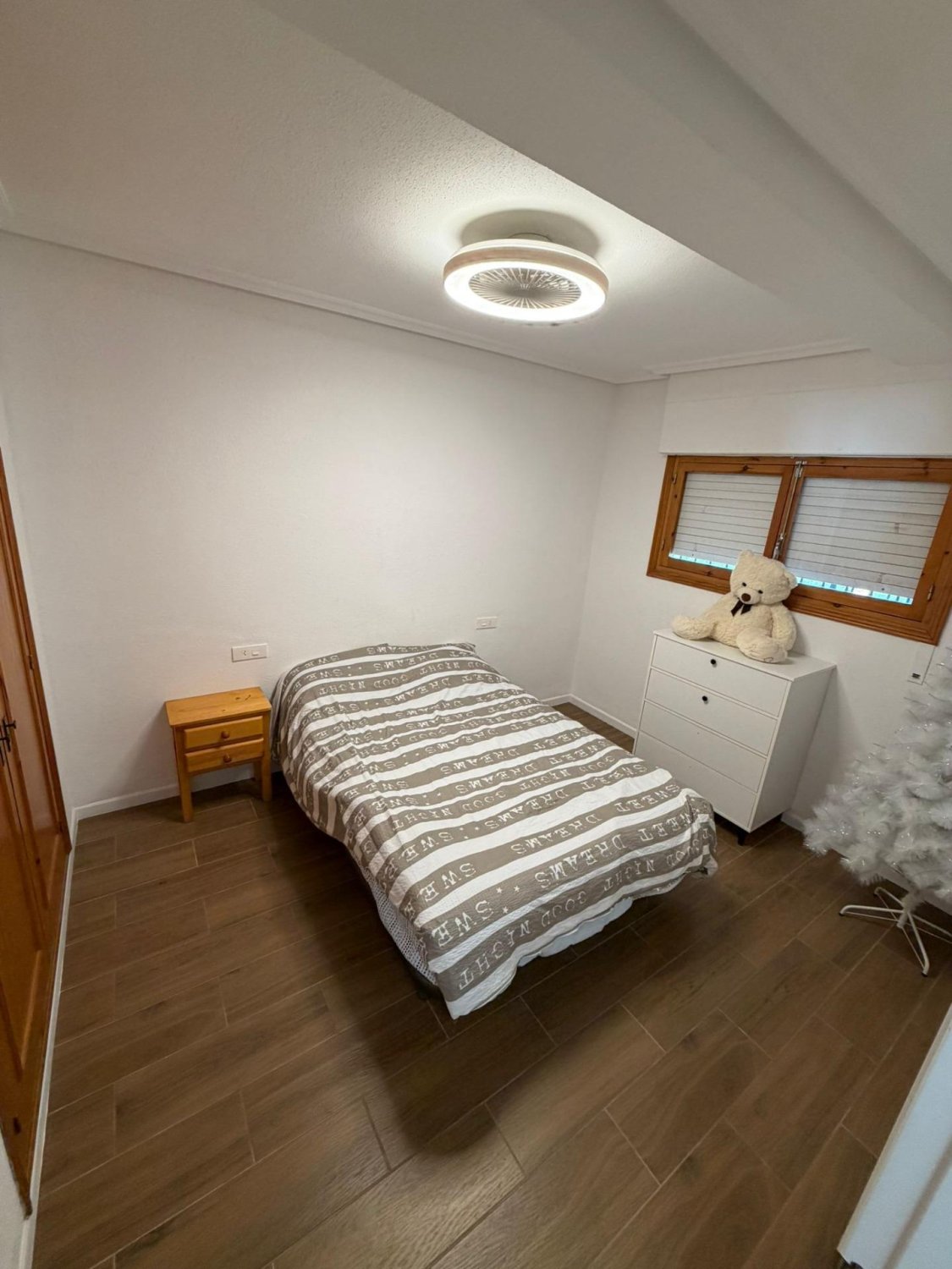 Apartment in Punta Prima, Alicante, Spain 2 bedrooms, 64 sq.m. No. 189088
