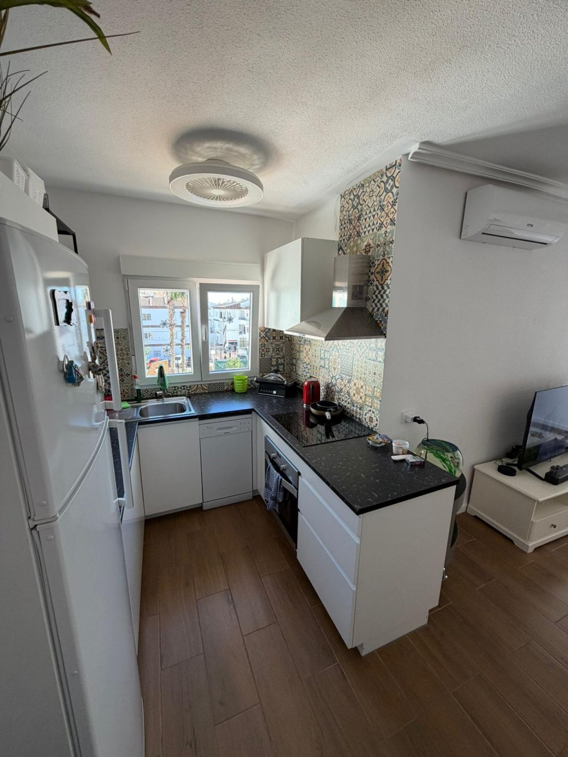 Apartment in Punta Prima, Alicante, Spain 2 bedrooms, 64 sq.m. No. 189088