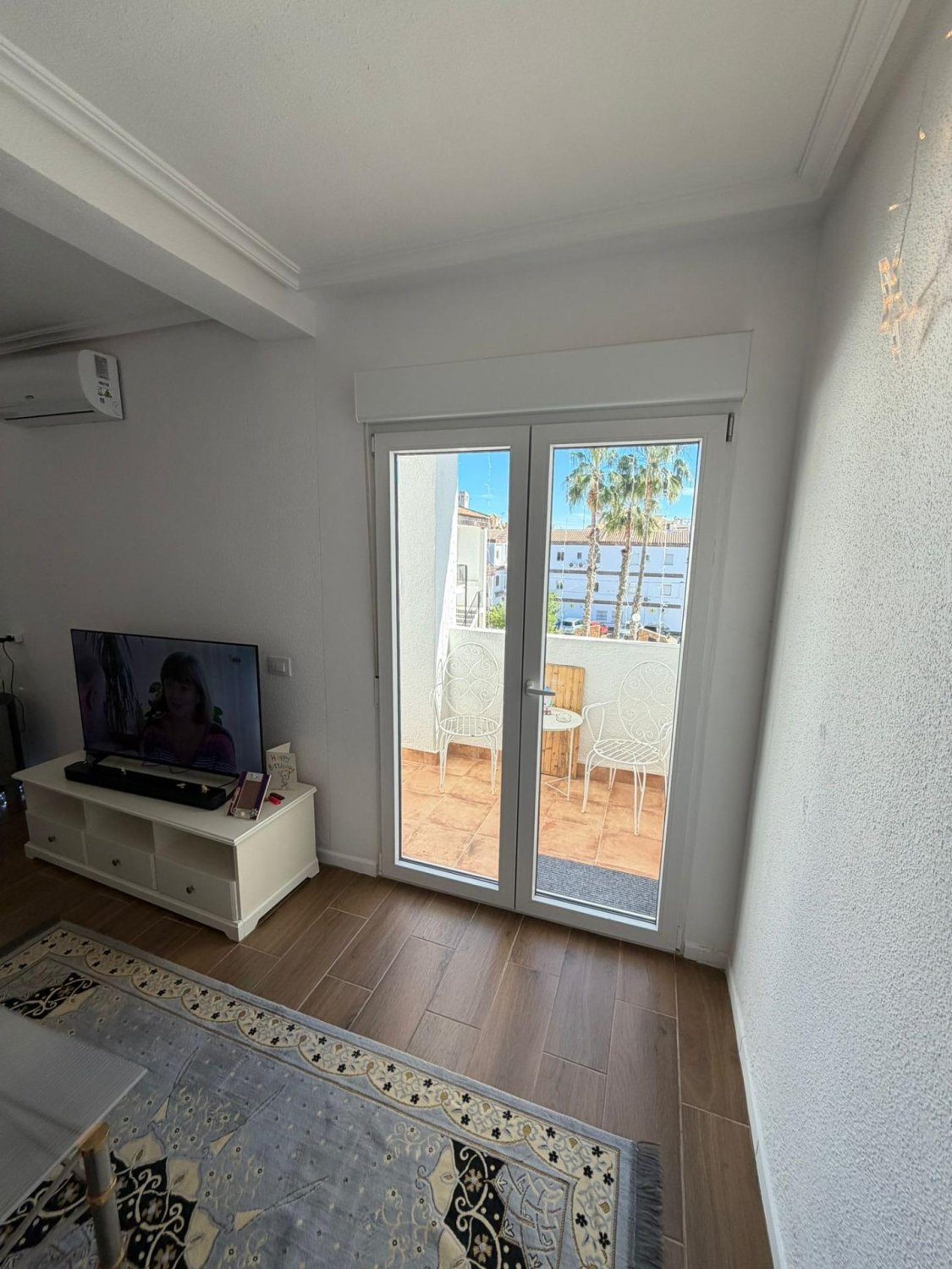 Apartment in Punta Prima, Alicante, Spain 2 bedrooms, 64 sq.m. No. 189088