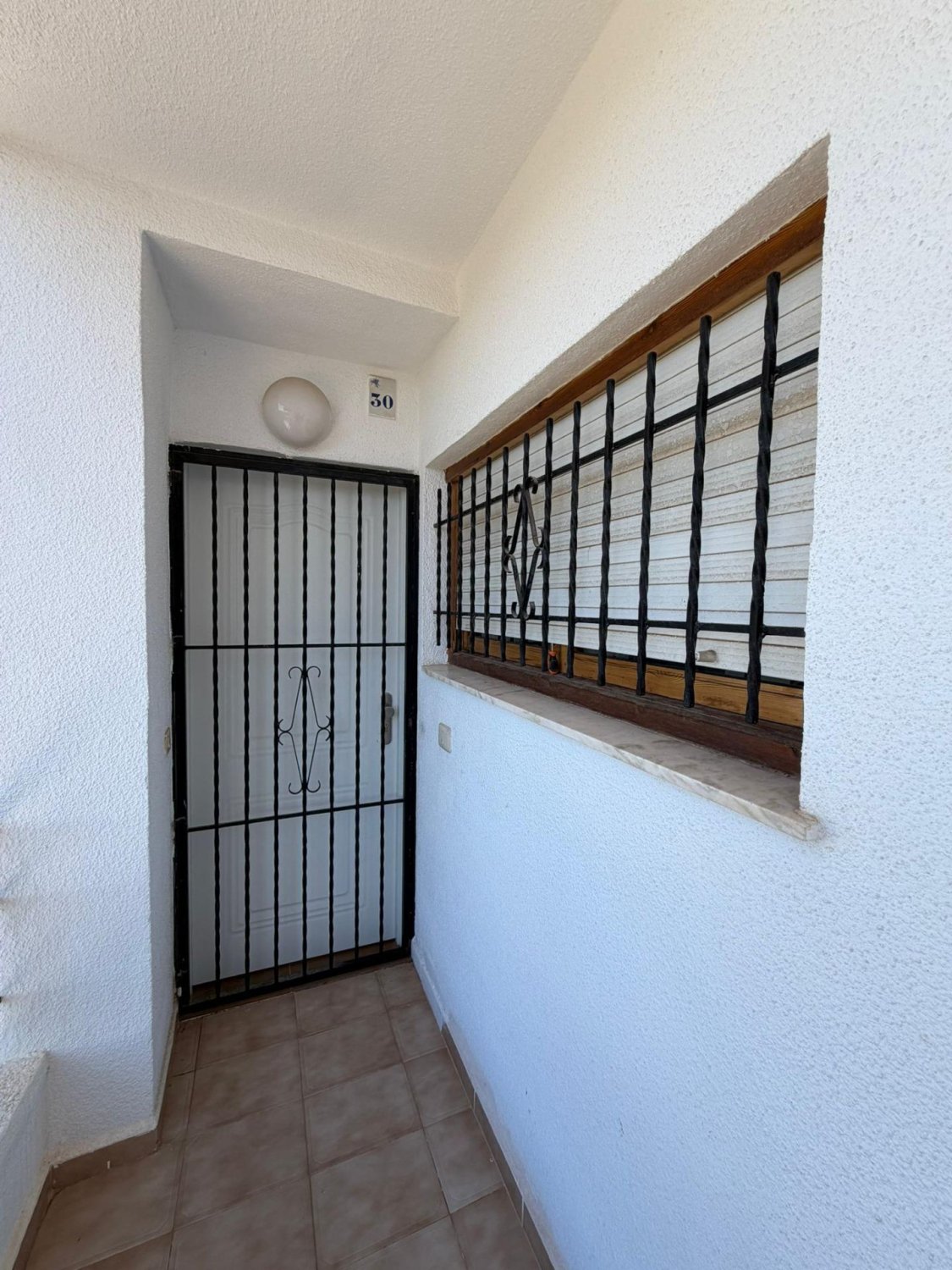 Apartment in Punta Prima, Alicante, Spain 2 bedrooms, 64 sq.m. No. 189088