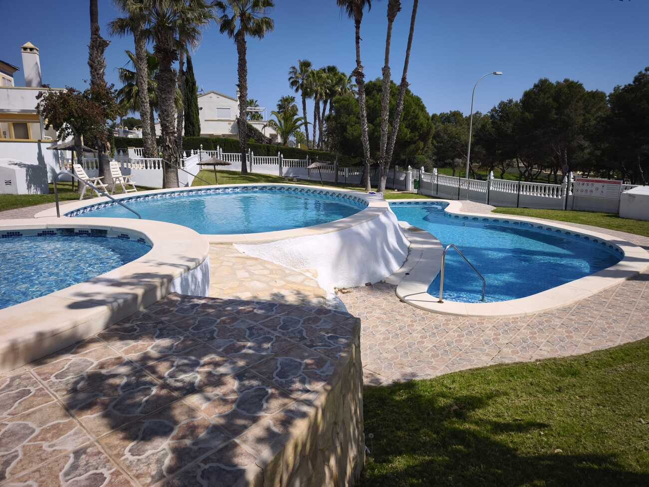 Bungalowi Villamartin, Alicante, Espanja 2 makuuhuonetta, 63 m2 No. 189086