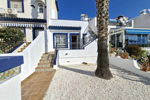 Bungalow in Villamartin, Alicante, Spain 2 bedrooms, 63 sq.m. No. 189086