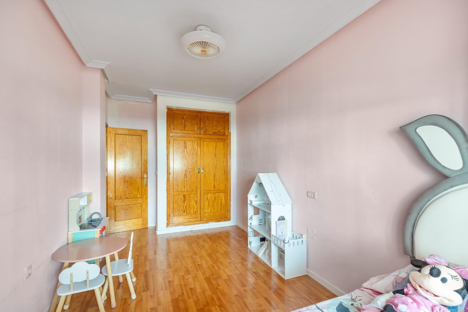 Apartamento en Torrevieja, Alicante, España 3 dormitorios,  No. 189090