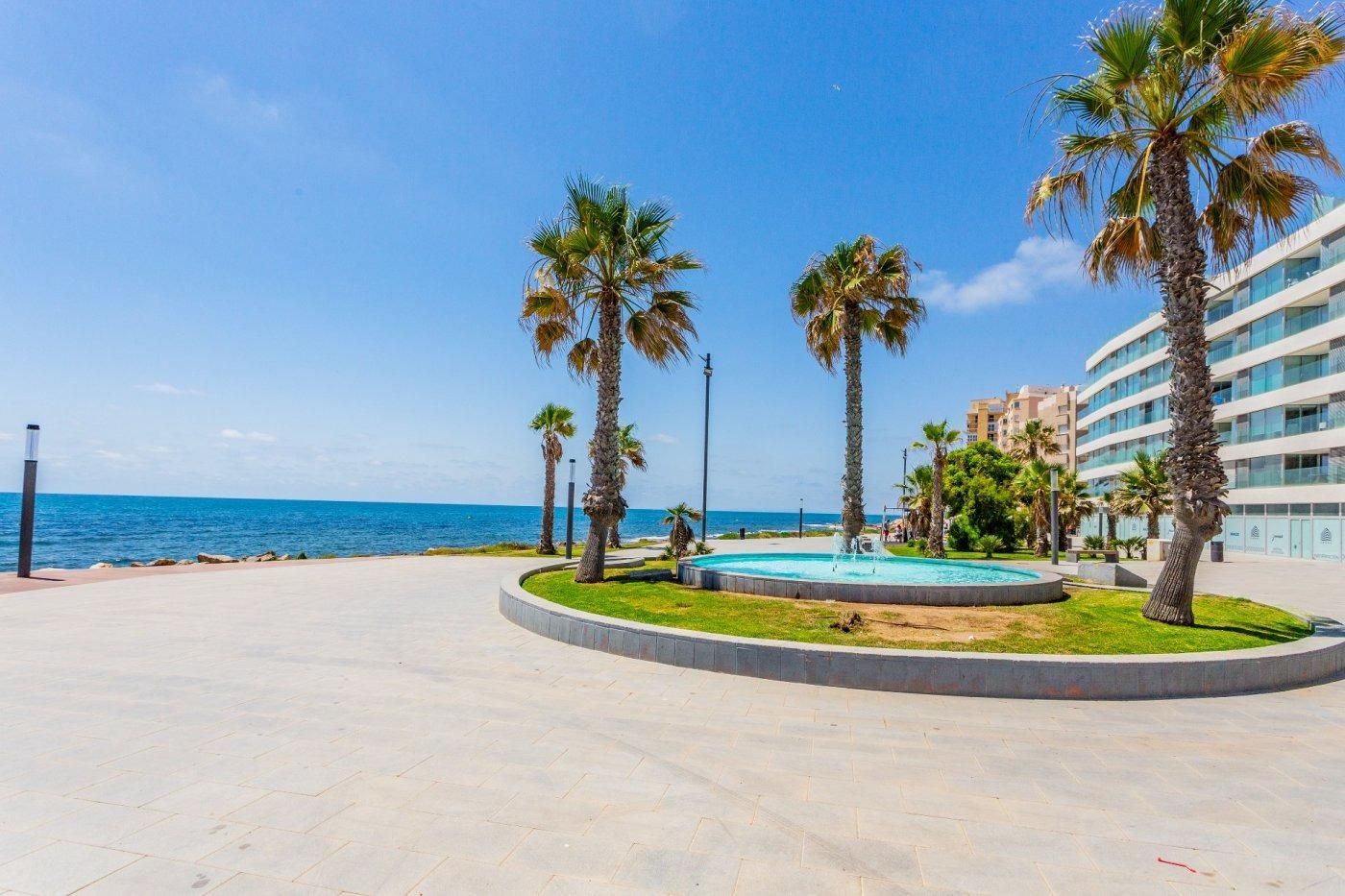Apartamento en Torrevieja, Alicante, España 3 dormitorios,  No. 189090