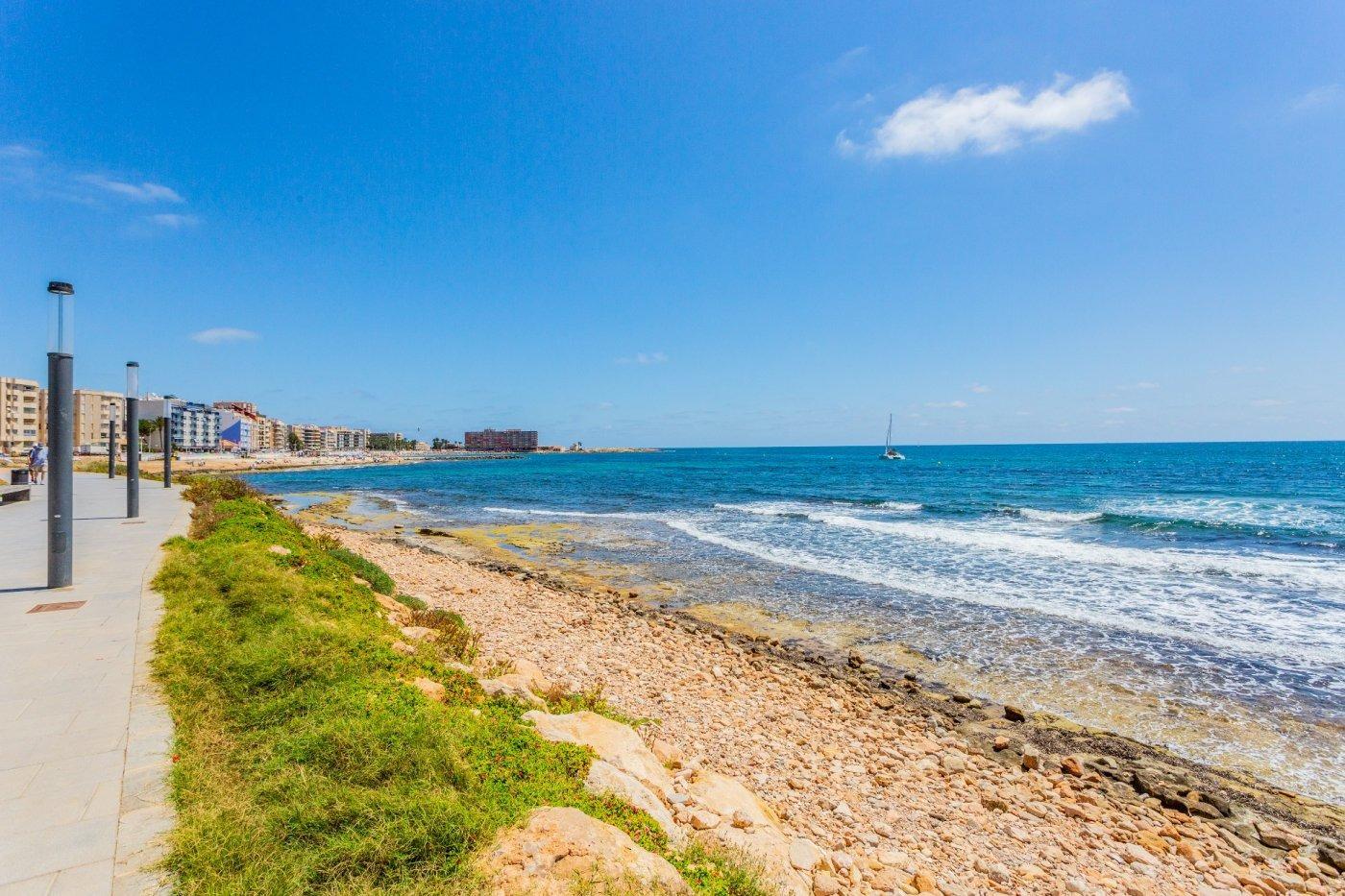 Apartamento en Torrevieja, Alicante, España 3 dormitorios,  No. 189090