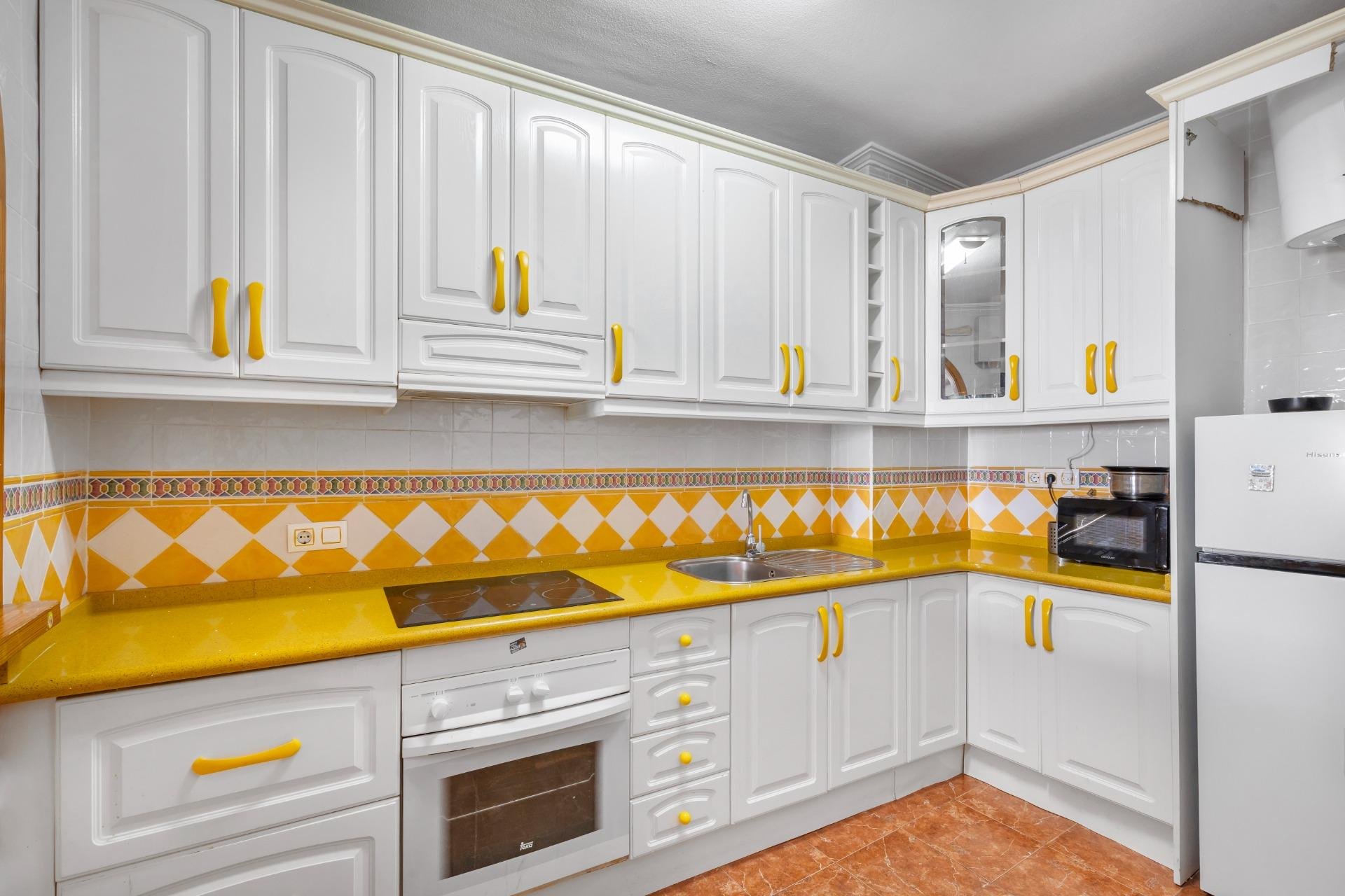 Apartamento en Torrevieja, Alicante, España 3 dormitorios,  No. 189090