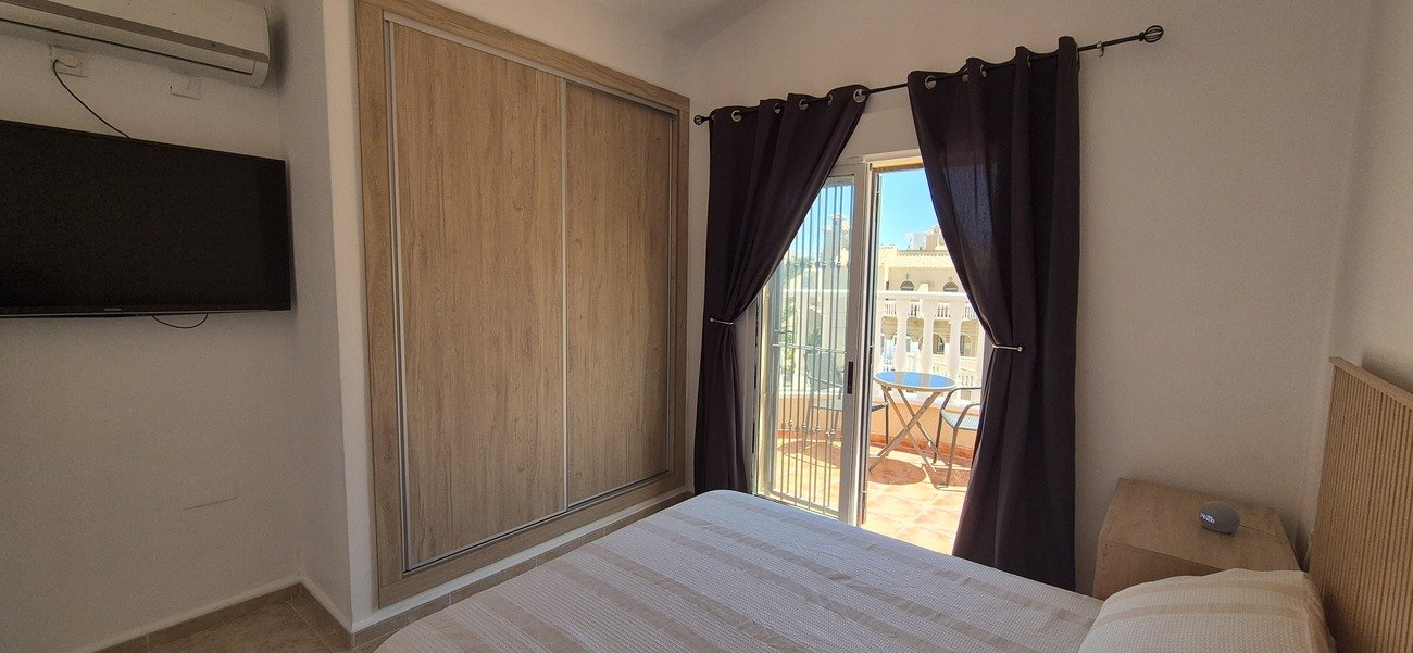 Villa in Villamartin, Alicante, Spain 3 bedrooms, 184 sq.m. No. 192337