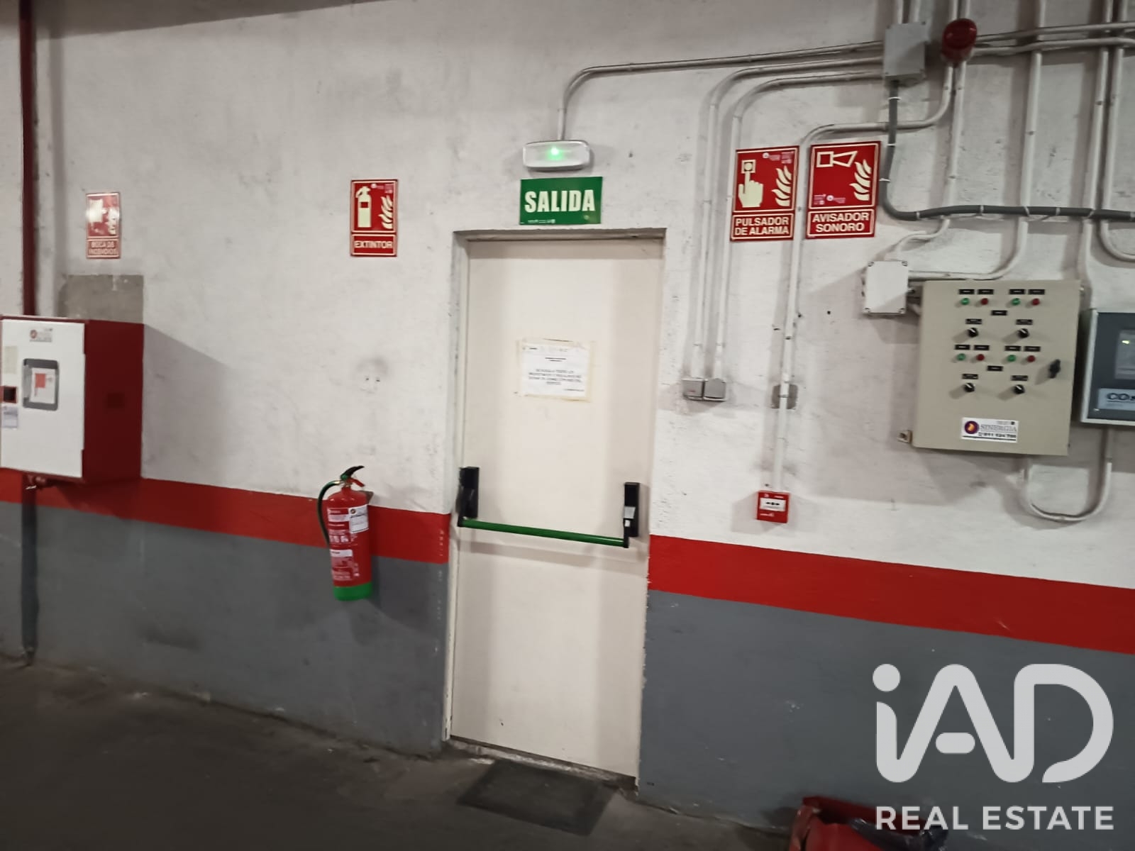 Garage i Madrid, Spanien Nr. 196502