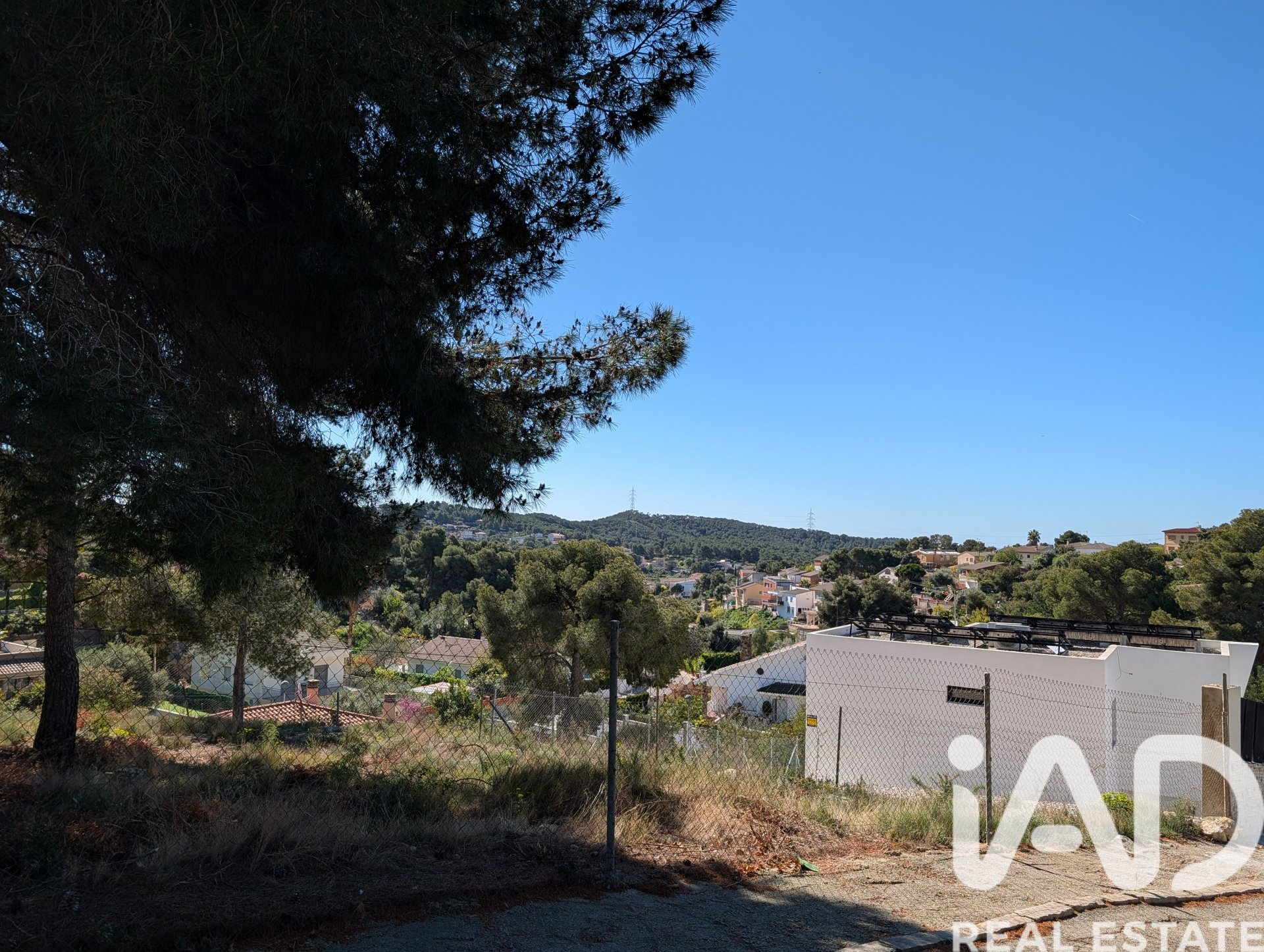 Tontti Cunit, Tarragona, Espanja 568 m2 No. 185335