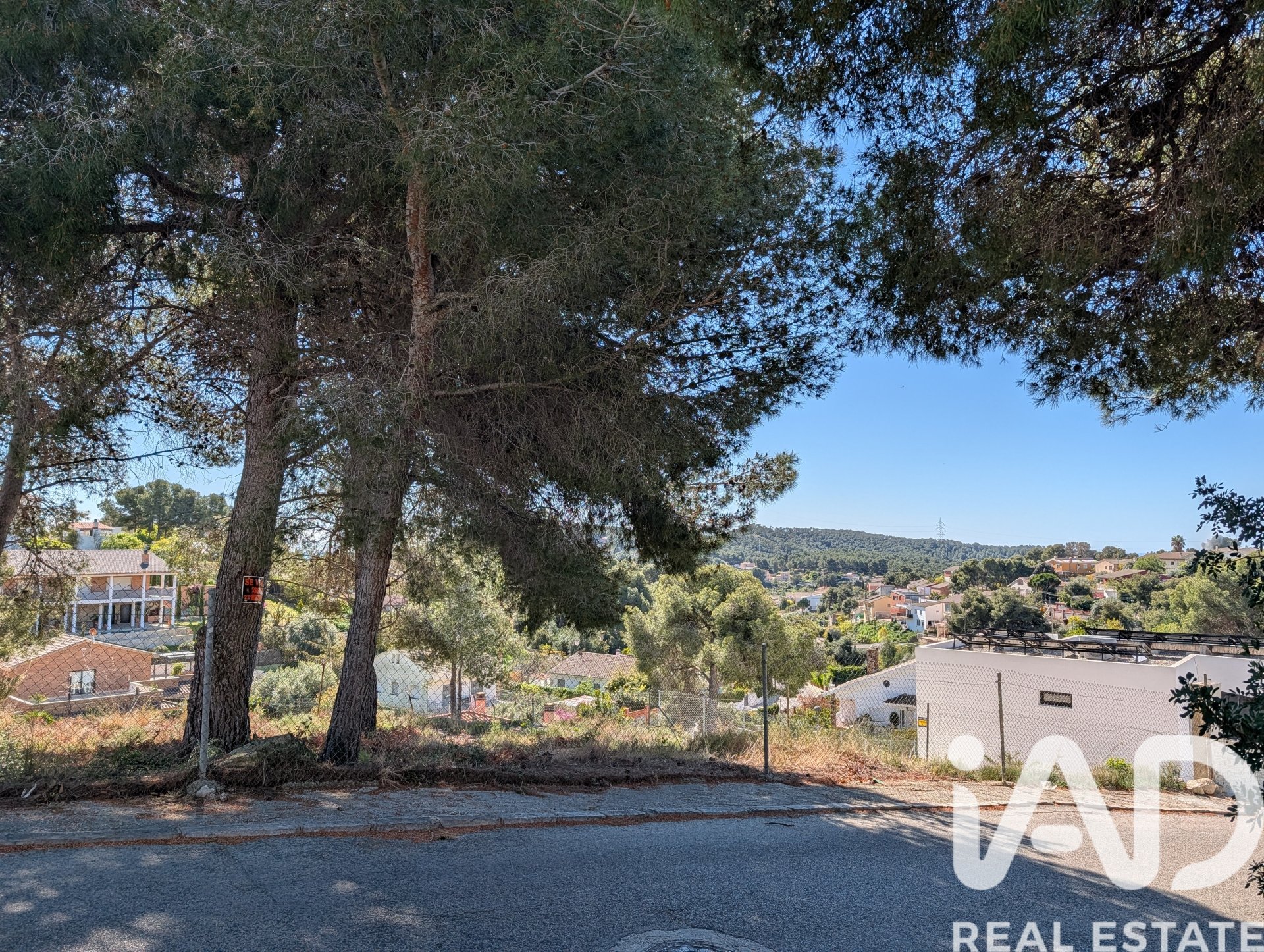 Tontti Cunit, Tarragona, Espanja 568 m2 No. 185335