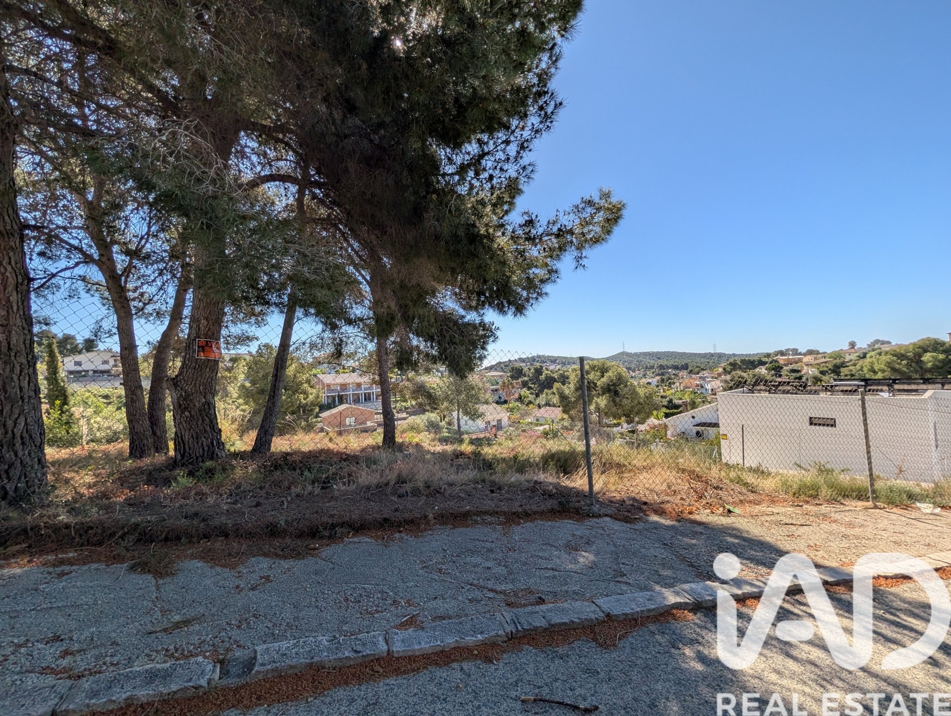 Tontti Cunit, Tarragona, Espanja 568 m2 No. 185335