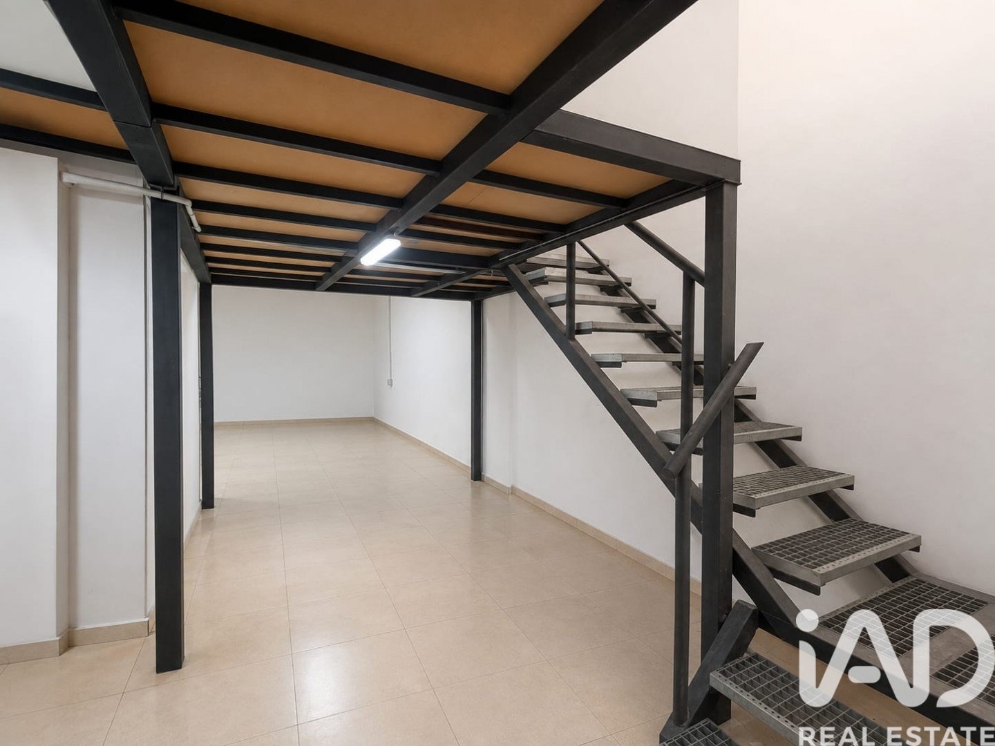 Commercial property à Cunit, Tarragona, Espagne 75 m2 No. 194347