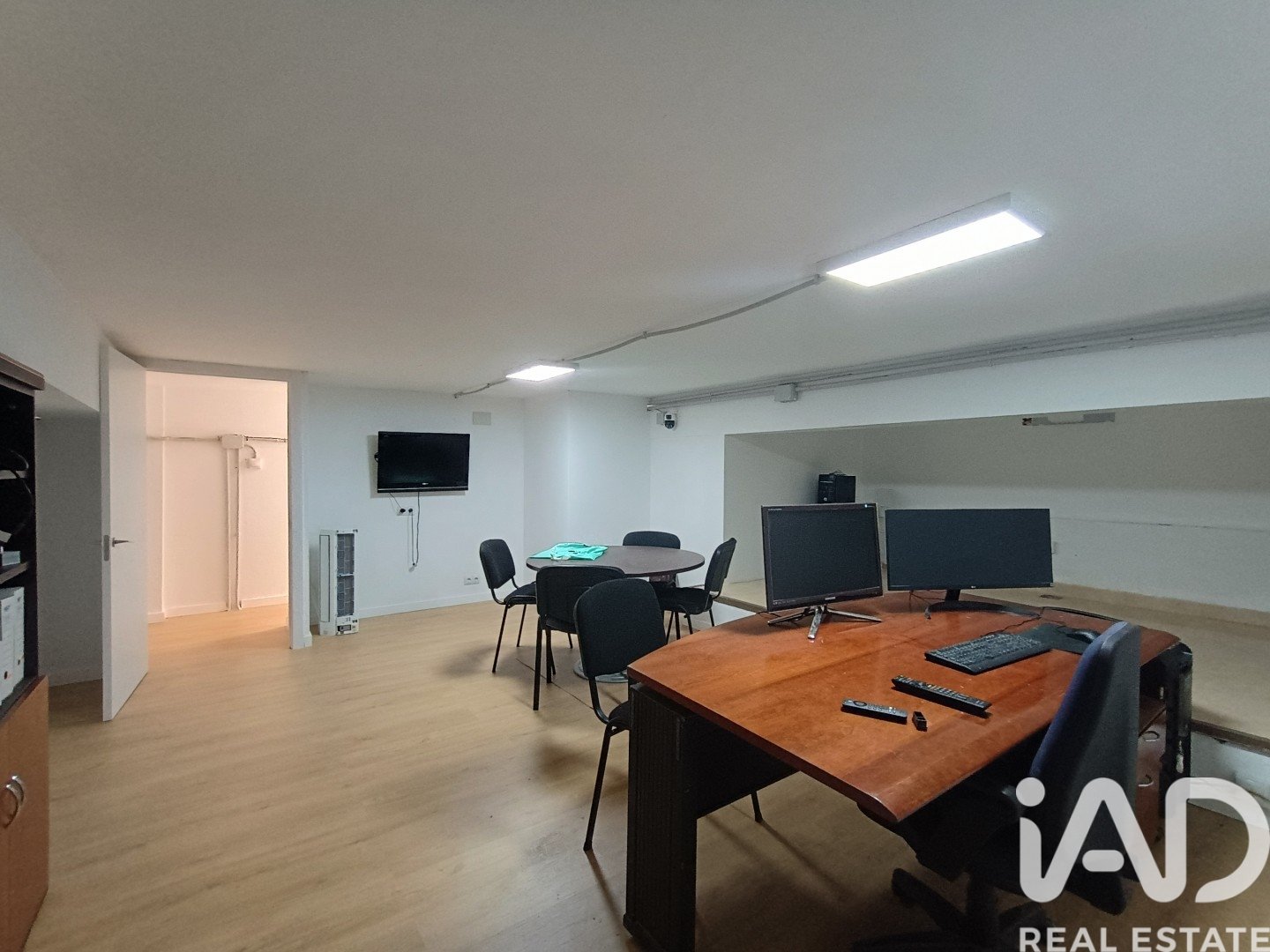 Commercial property à Cunit, Tarragona, Espagne 75 m2 No. 194347