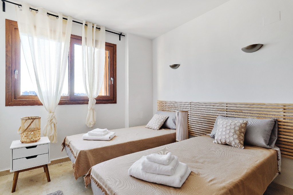 Apartamento en Punta Prima, Alicante, España 2 dormitorios, 85 m2 No. 144838