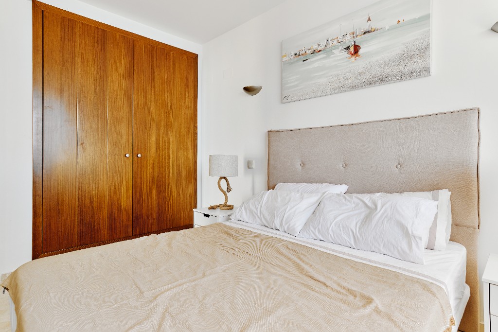 Apartamento en Punta Prima, Alicante, España 2 dormitorios, 85 m2 No. 144838
