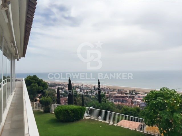 Villa in Castelldefels, Barcelona, Spain 6 bedrooms, 723 sq.m. No. 156824