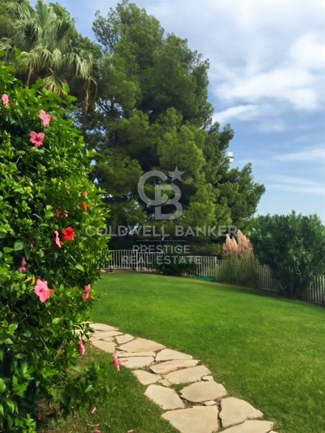 Villa in Castelldefels, Barcelona, Spain 6 bedrooms, 723 sq.m. No. 156824