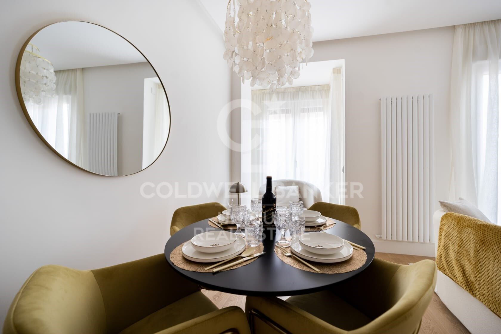 Apartamento en Madrid, España 2 dormitorios, 98 m2 No. 156822