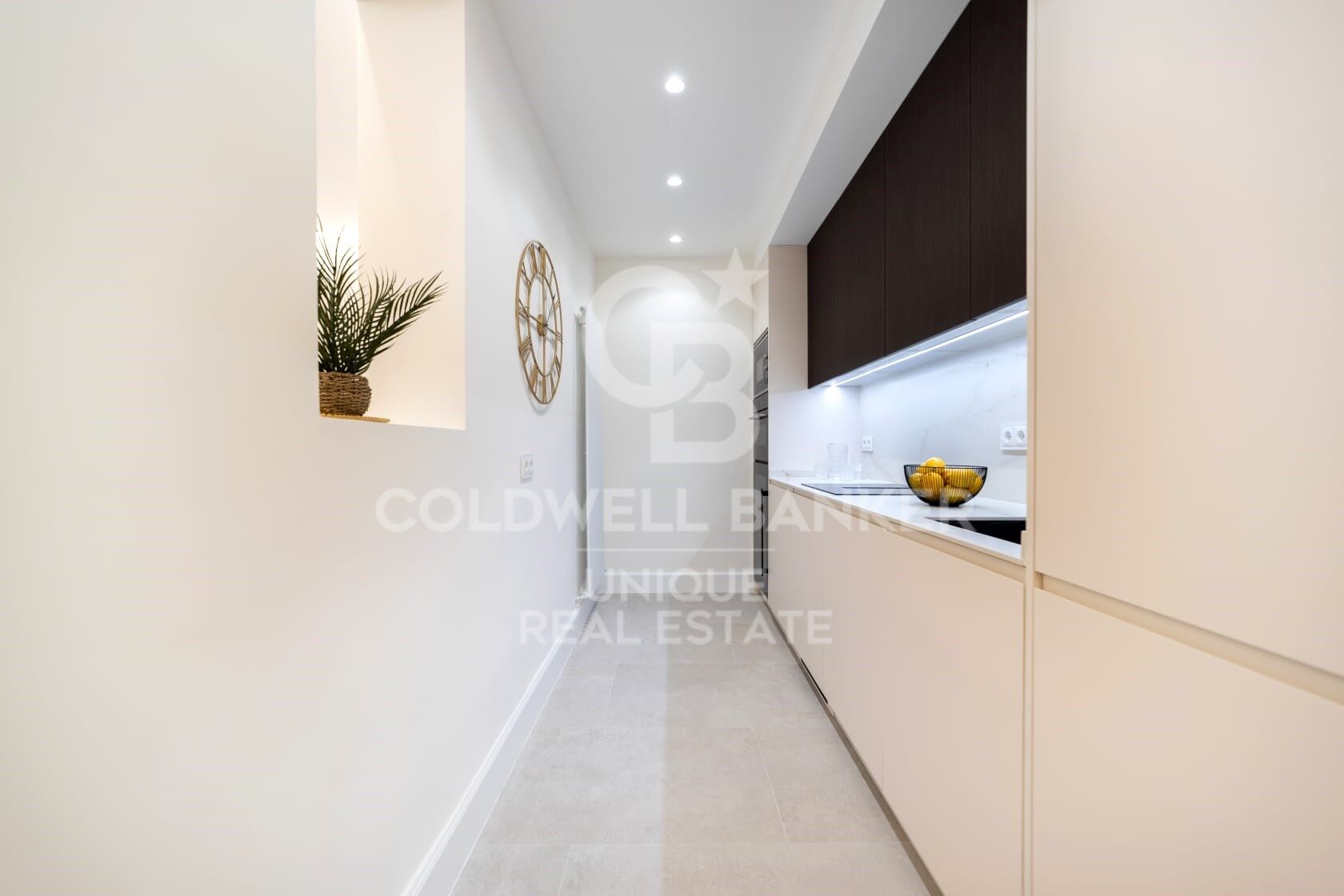 Apartamento en Madrid, España 2 dormitorios, 98 m2 No. 156822