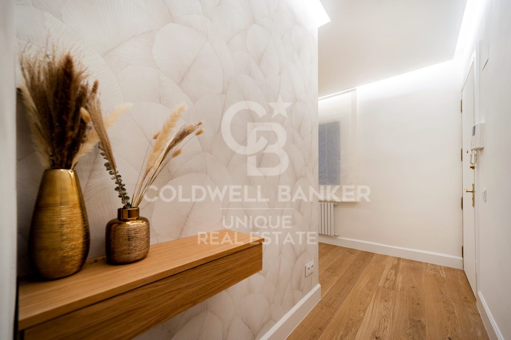 Apartamento en Madrid, España 2 dormitorios, 98 m2 No. 156822