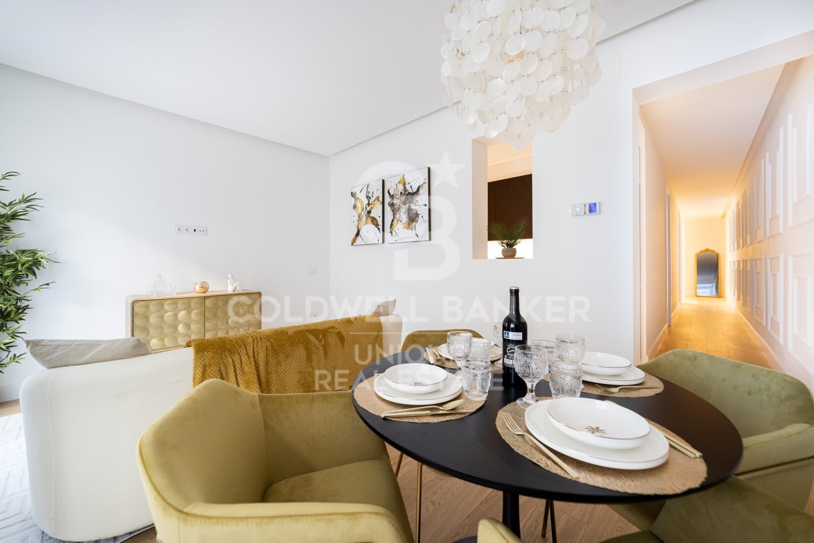 Apartamento en Madrid, España 2 dormitorios, 98 m2 No. 156822